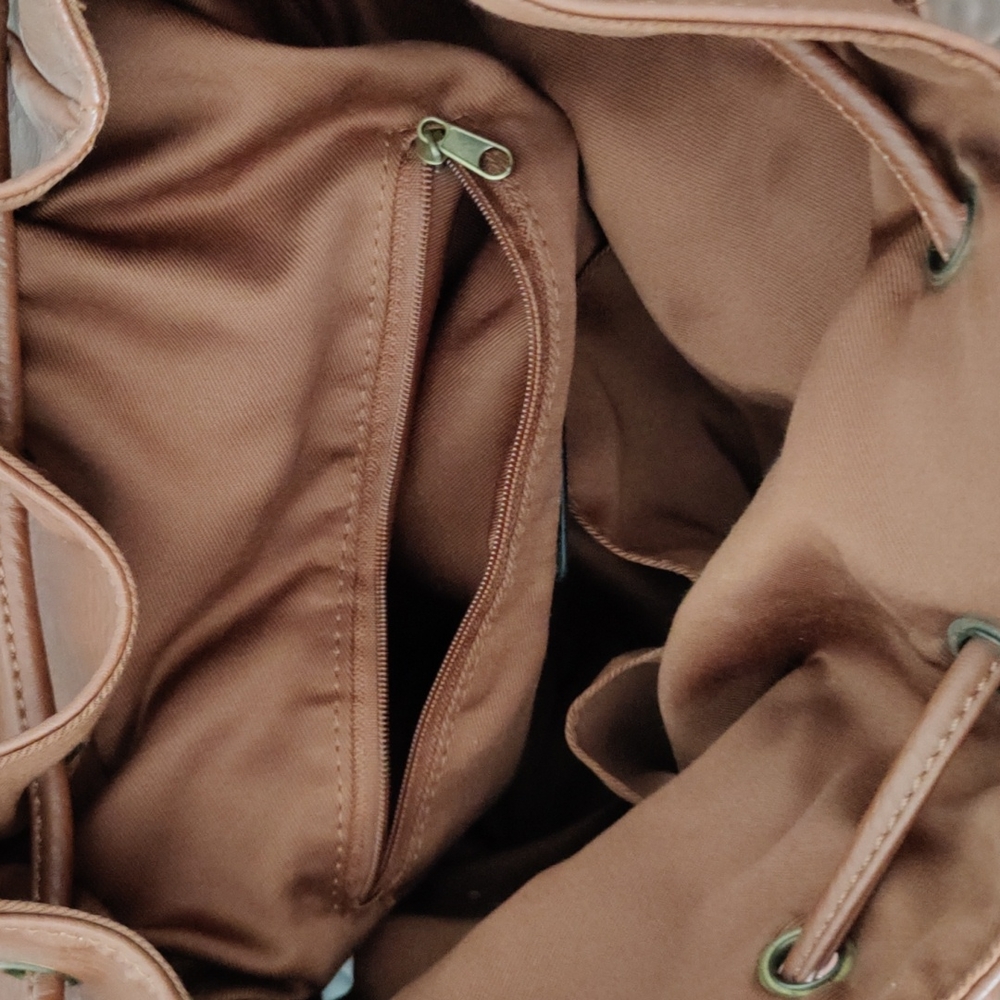BDG backpack - Picture 2 of 12